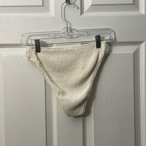 Mi Ami - Picture 2 of 2